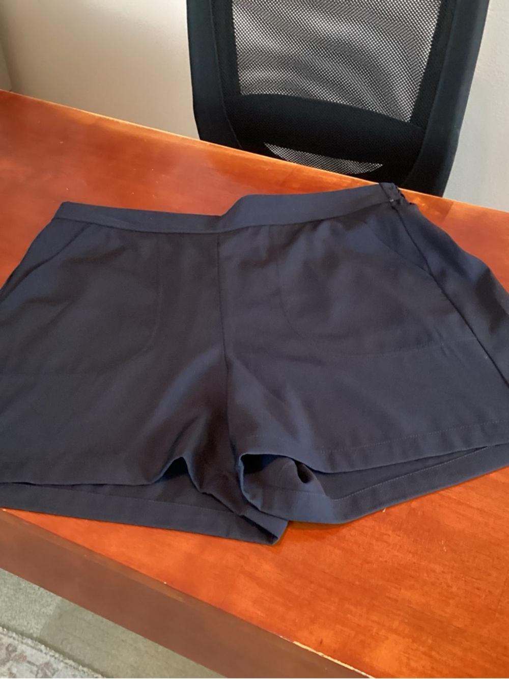Max Studio Black Shorts NWT - Picture 3 of 7